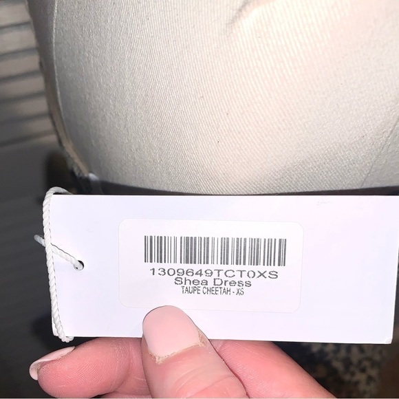 New with tags Reformation Shea Cheetah Dress in Taupe  XS - Picture 11 of 15